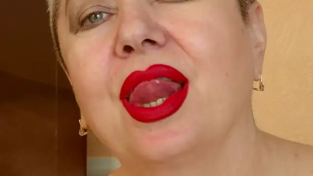 LadyPosh live XXX chat