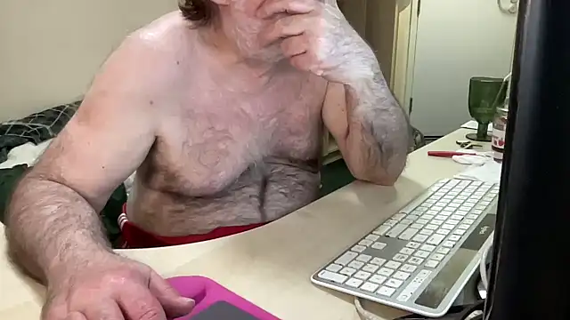 coach-karl's Live XXX Chat