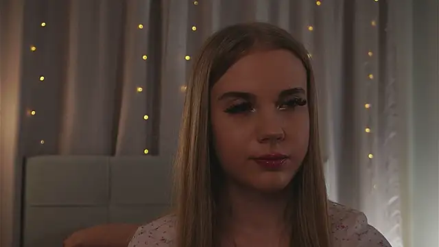 tayashy élő XXX-chatje