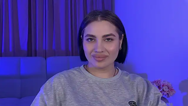 دردشة AdrianaToress الجنسية المباشرة