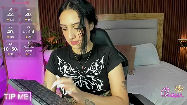 Živý XXX chat emma_hiltonn_