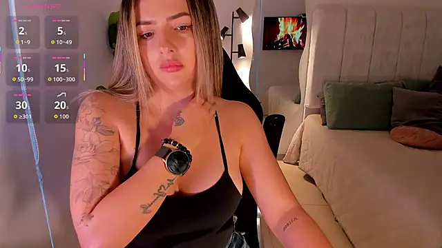 AmyWood Live XXX Chat