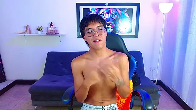 Maecum18 – webcam-show