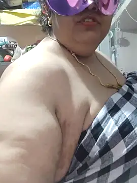 tamilthanushri's Live XXX Chat