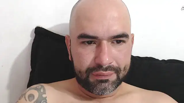 hairyandbigmann Chat XXX in diretta