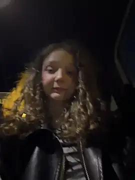 outside_rosy's Webcam Show