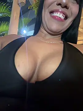 MonserratJons01 라이브 XXX 채팅