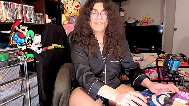 ShinyCherub webcam show