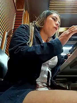 Cata_city1106 Chat XXX in diretta