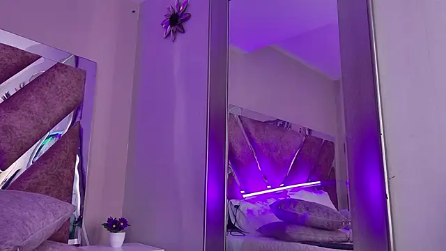 AmmyJones_ লাইভ XXX চ্যাট