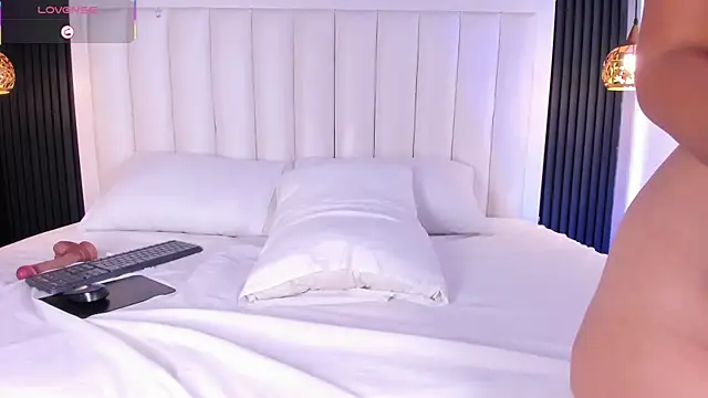 LucieMillerr লাইভ XXX চ্যাট