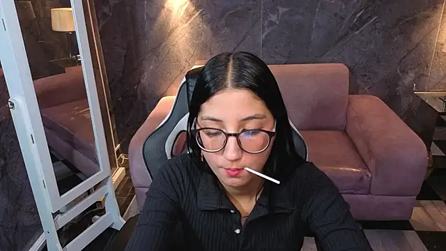 Sophie_jones_b লাইভ XXX চ্যাট
