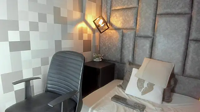 Iris_Foster_ Webcam Show