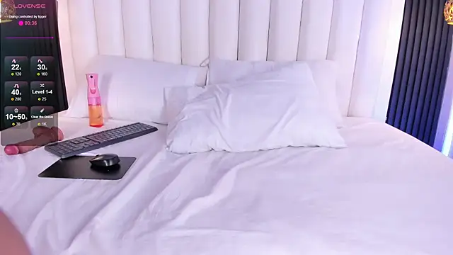 Chat XXX ao vivo de LucieMillerr