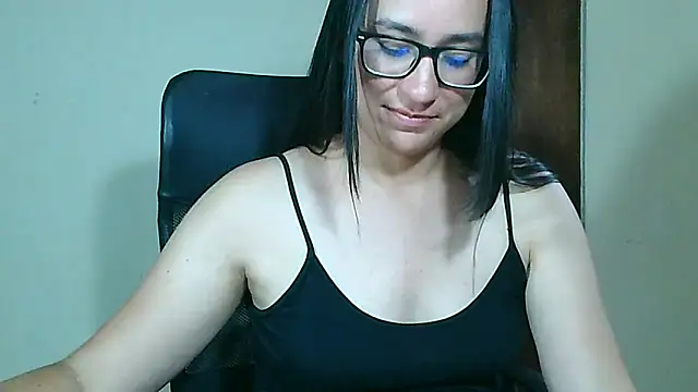 Nathalieprez4's Live XXX Chat
