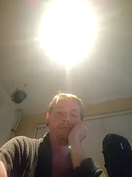 piercingpik Live XXX-Chat