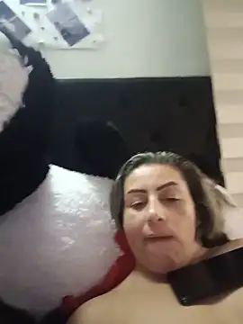 maynor_1998's Live XXX Chat