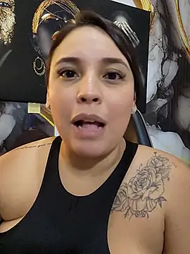Chat XXX en directo de LizzRouse