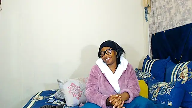 veronica1xxx লাইভ XXX চ্যাট