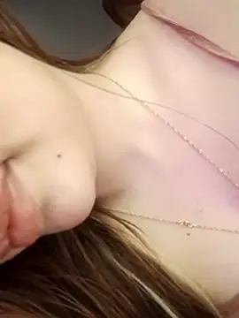 Pokazy przed kamerką – reem_699