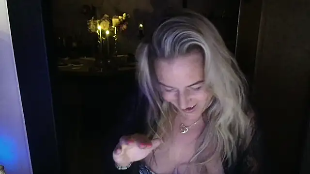 MystiqueMaven – webcam-show