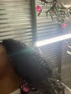 ladyrd1's Live XXX Chat