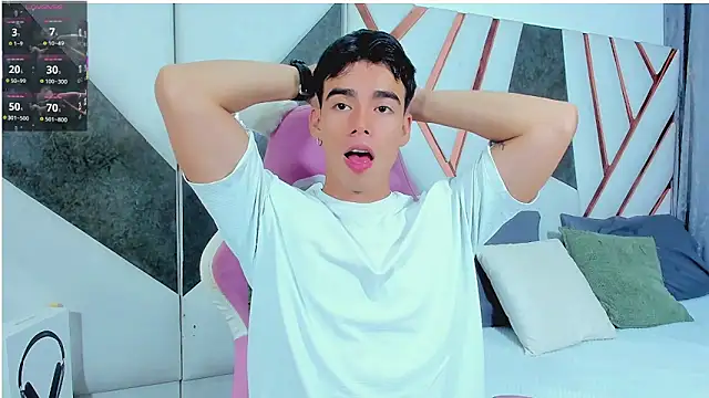 Alejandro_karter18 网络视讯表演