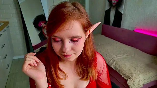 XXX chat uživo modela Luna404
