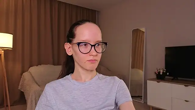 BettyBrowni Adlı Modelin Canlı XXX Sohbeti