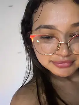 Lily____'s Webcam Show