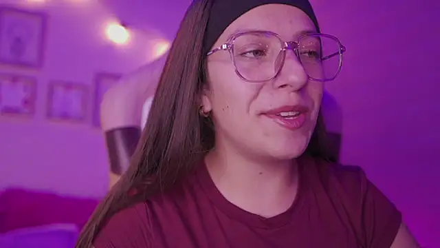 milly_kenner élő XXX-chatje