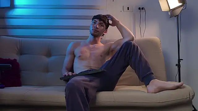 Noah_Oliveira_'s Webcam Show