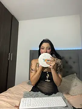 Chat XXX en directo de ImEmily__