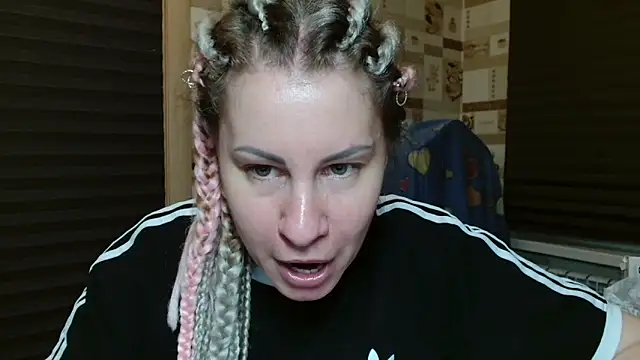 TherestlessKitty's Live XXX Chat