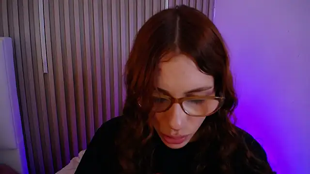Katy_Van Adlı Modelin Canlı XXX Sohbeti