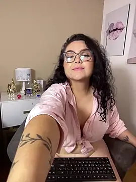 AlmaraRouge's Live XXX Chat