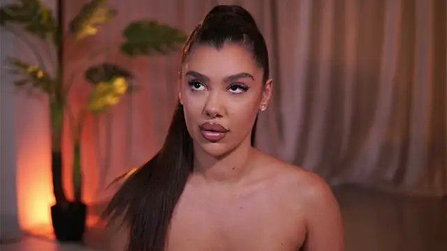 NatyDesiree Chat XXX in diretta