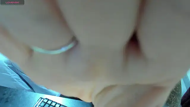 Luna_Paris_'s Live XXX Chat