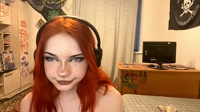 دردشة RedHeadCat الجنسية المباشرة