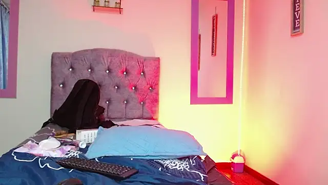 Živý XXX chat naya_10