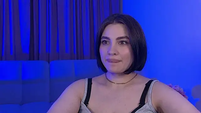 Chat XXX en directo de AdrianaToress