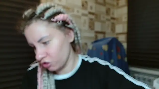 TherestlessKitty – Naživo XXX chat