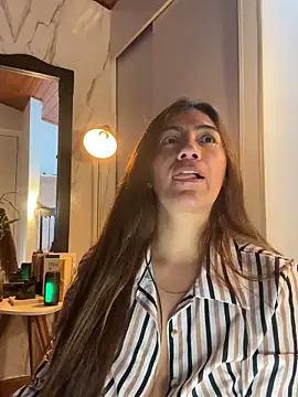 Chat +18 de emmily_d ao vivo