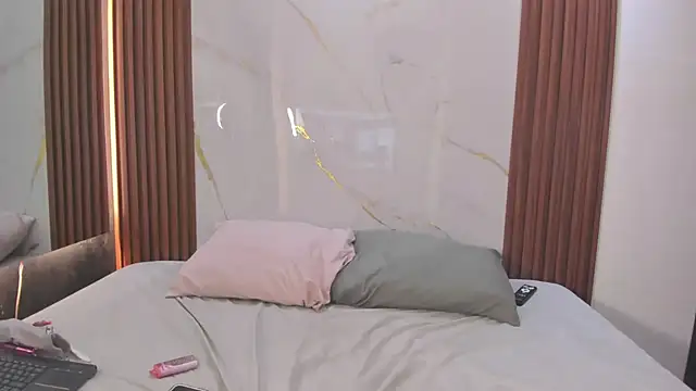 Živý XXX chat SABRIINA_CARTER