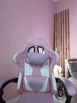 MadeleineSanezのライブXXXチャット