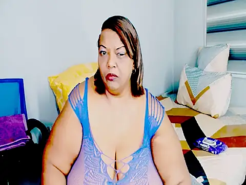 Sassy_Tassy Live XXX-Chat