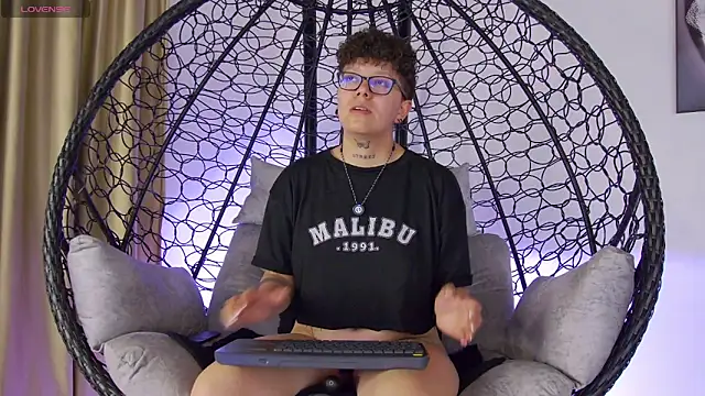 XXX chat uživo modela alex_noa
