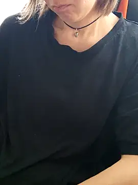 Chat +18 de Aashikalaa ao vivo