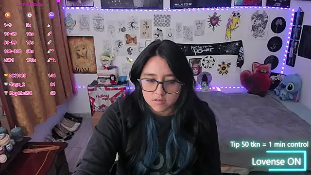 Chat +18 de Cherry_blush_ ao vivo