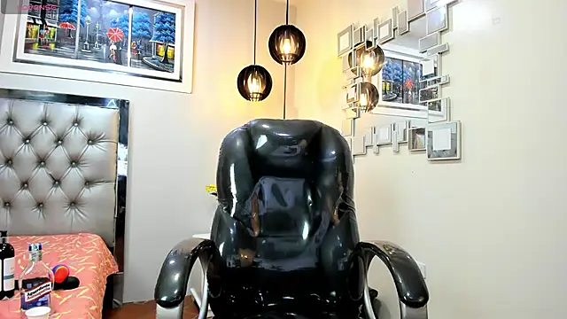 tinisweetn Live XXX chat